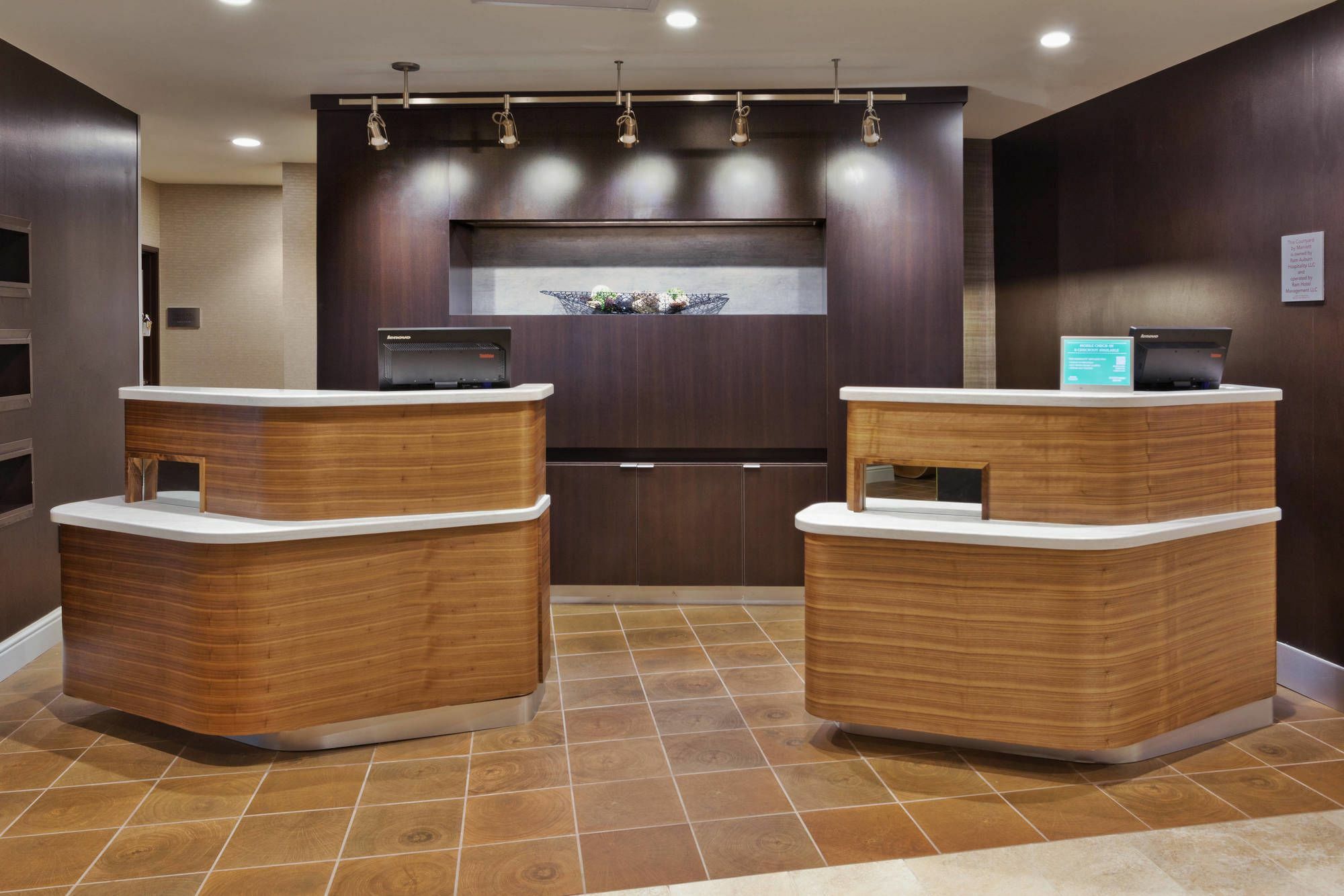 Courtyard By Marriott Albion Hotell Eksteriør bilde